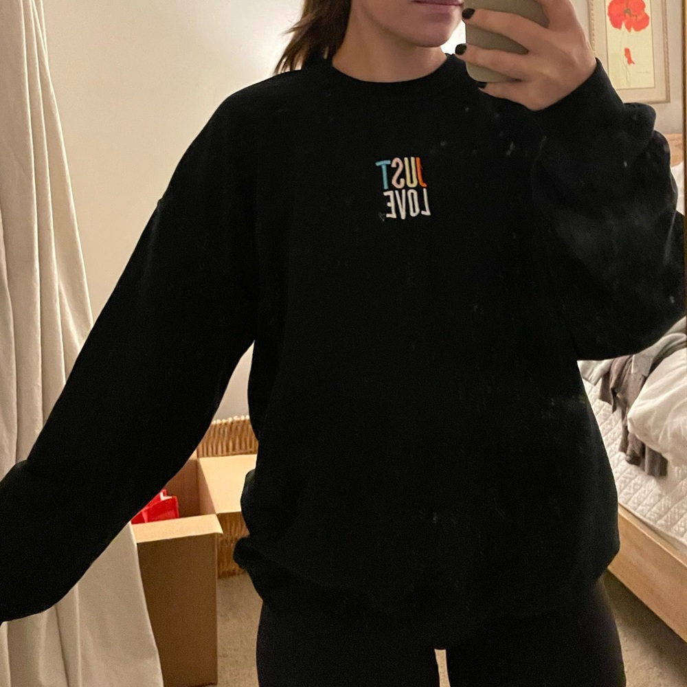 MM Designs Just Love pullover